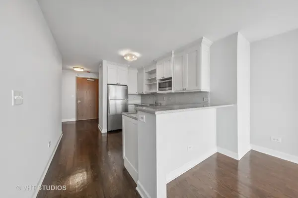 2 E Erie ST #3406, Chicago, IL 60611