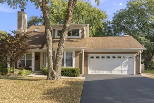 1412 Westglen DR, Naperville, IL 60565