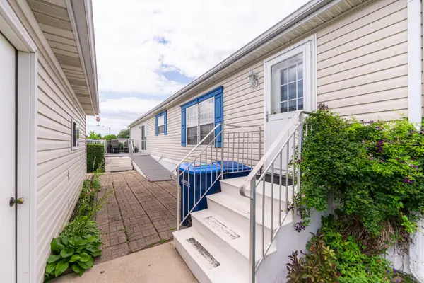 814 S Eleventh ST, Dekalb, IL 60115