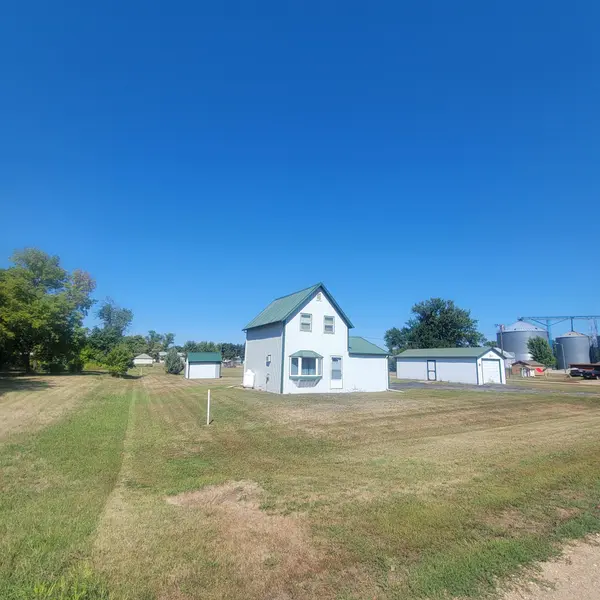 213 4th ST SW, Kent, MN 56553