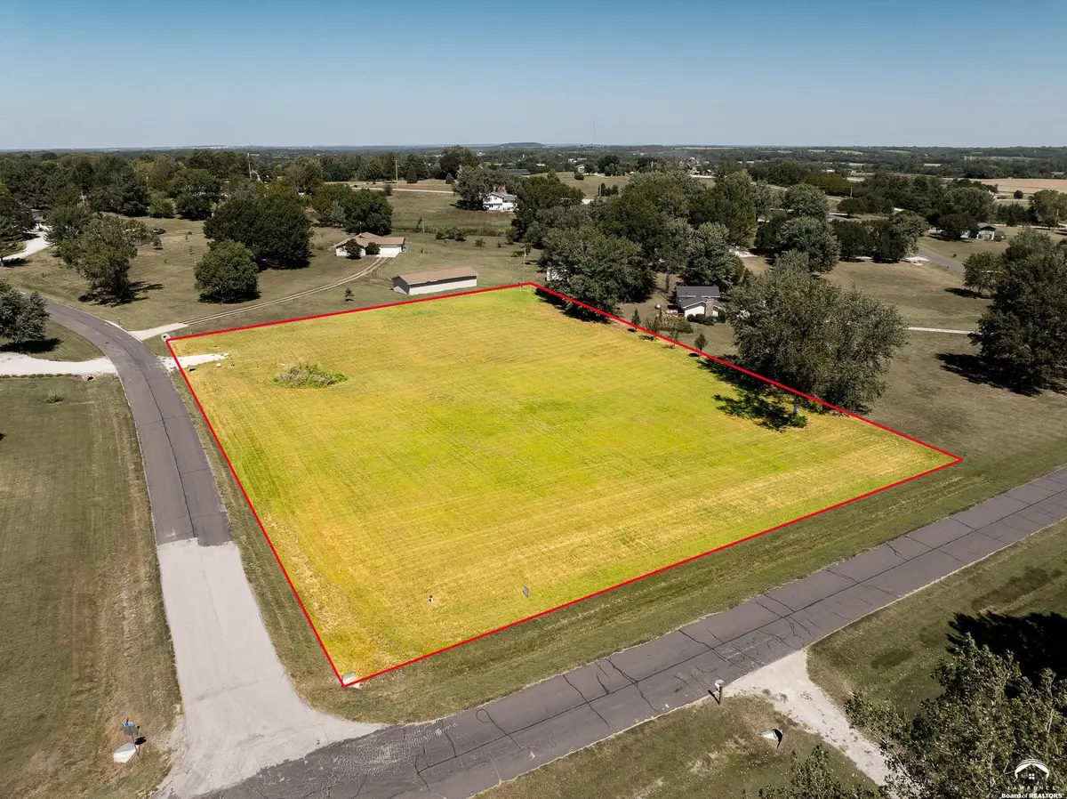 1722 N 579 RD, Baldwin City, KS 66006