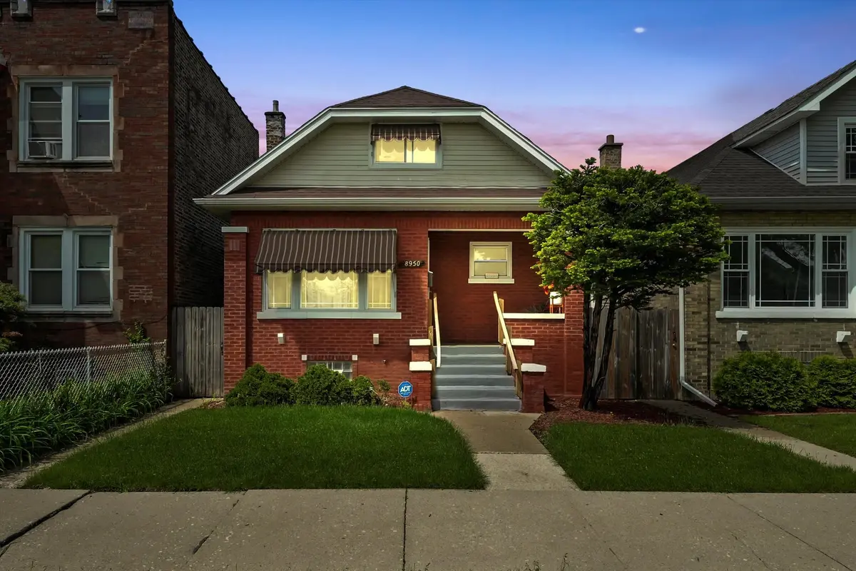 8950 S ELIZABETH ST, Chicago, IL 60620