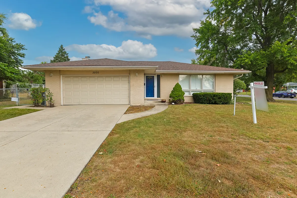 3500 Plum Grove DR, Rolling Meadows, IL 60008