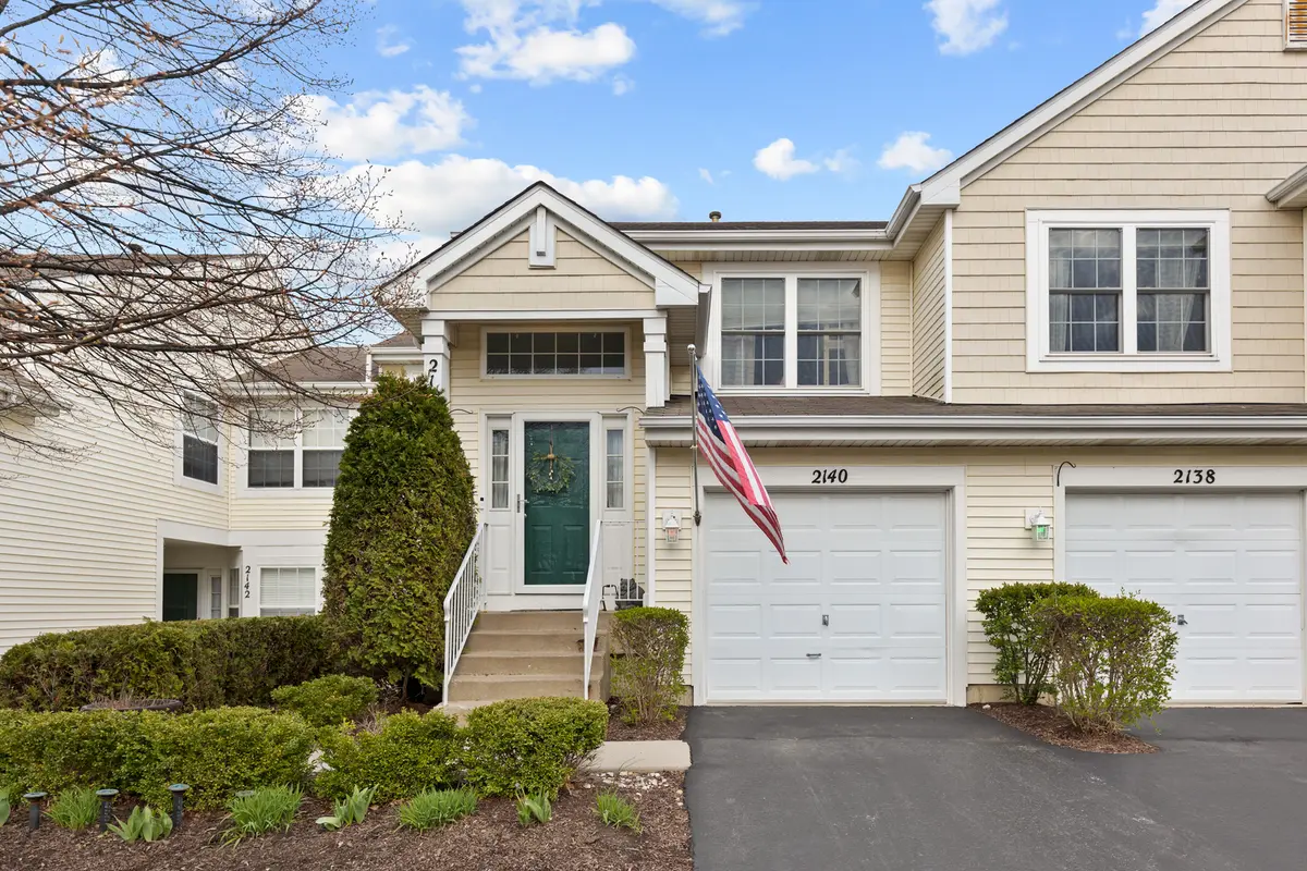2140 Orchard LN #2140, Carpentersville, IL 60110