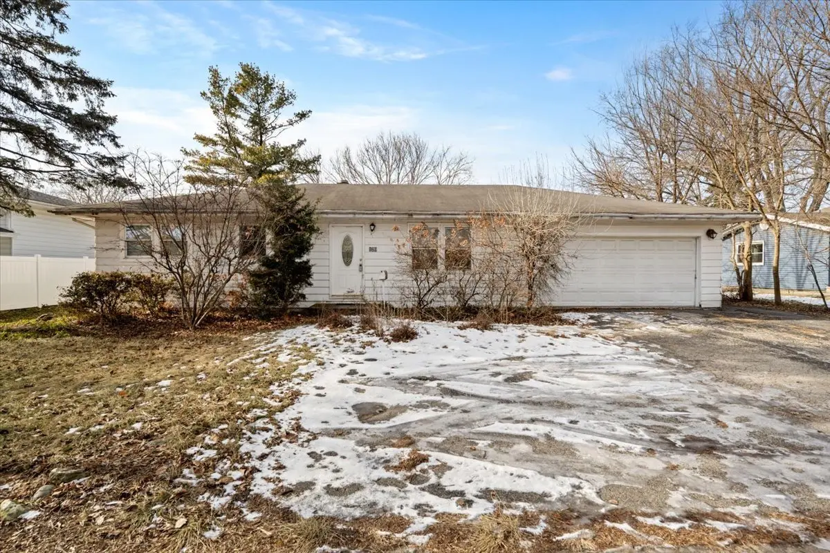 120 S Park BLVD, Glen Ellyn, IL 60137