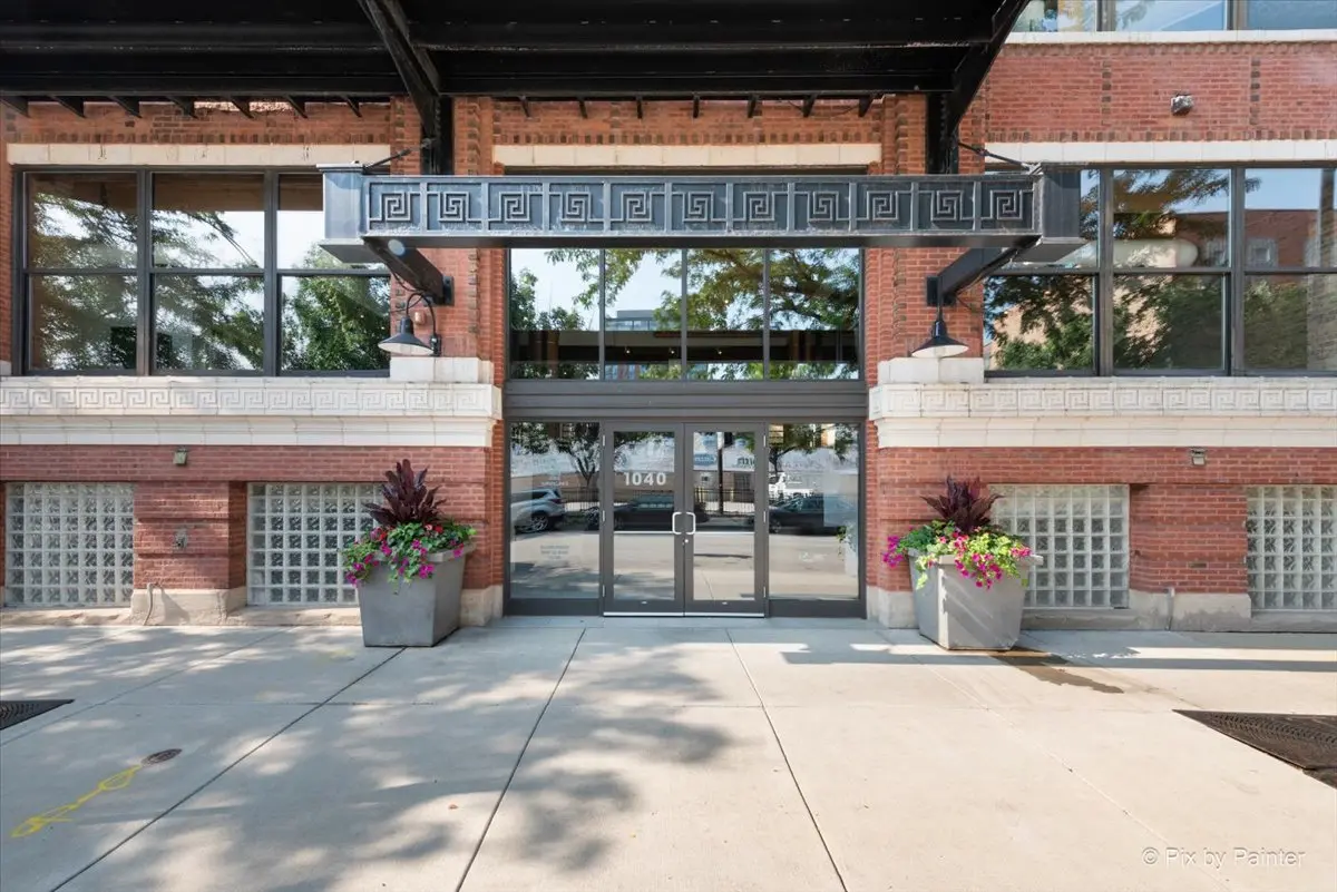 1040 W Adams ST #104, Chicago, IL 60607