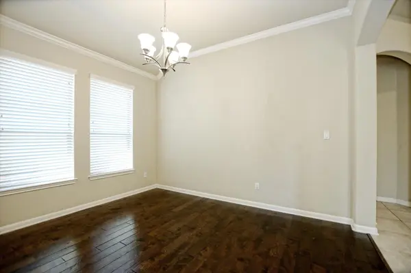 4104 Vinalopo DR, Austin, TX 78738