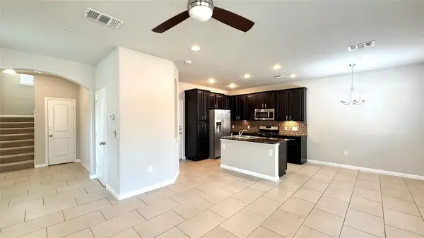 1001 Zodiac LN, Round Rock, TX 78665