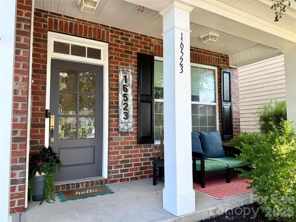16523 Landen Forest LN, Davidson, NC 28036