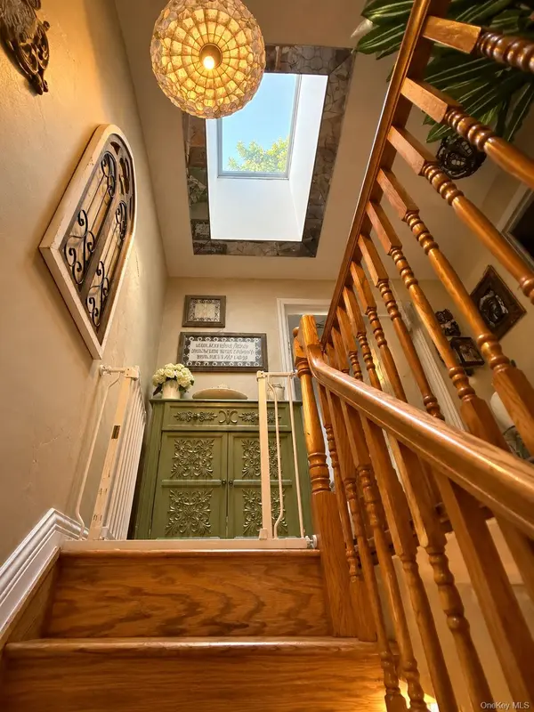 42 Birch RD, Staten Island, NY 10303