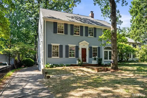 8436 Big Bend BLVD, Webster Groves, MO 63119
