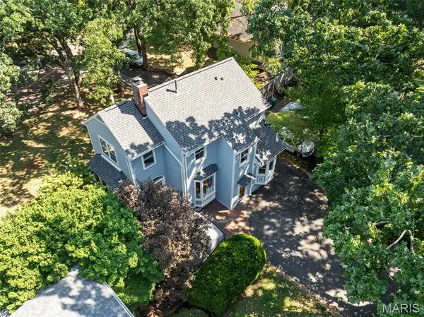 8436 Big Bend BLVD, Webster Groves, MO 63119