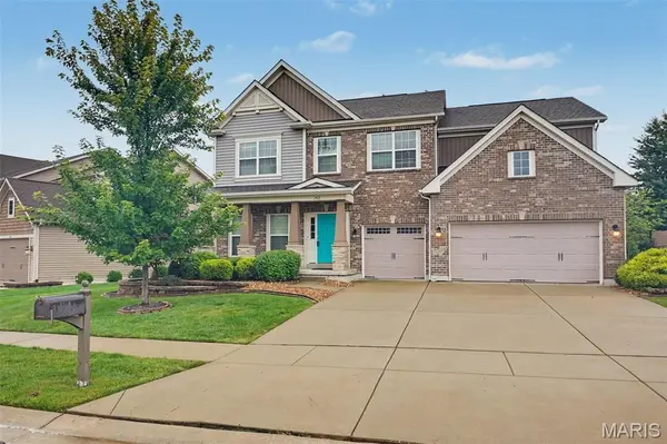 152 Carlton Point DR, Wentzville, MO 63385