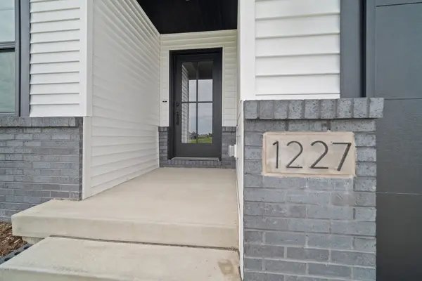 1227 Slate ST, Normal, IL 61761