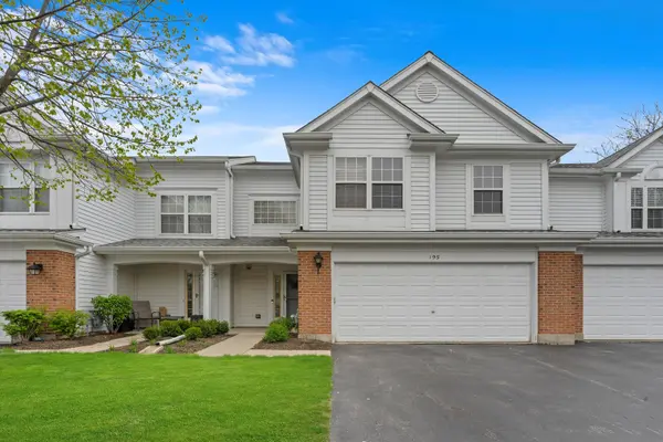 195 Holmes WAY, Schaumburg, IL 60193