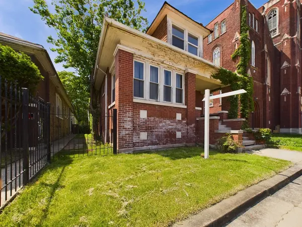 8008 S Aberdeen ST, Chicago, IL 60620
