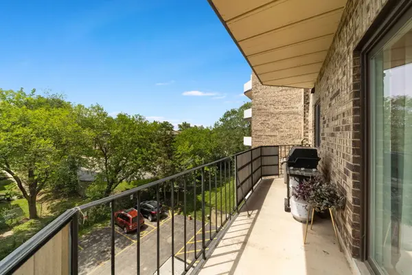 1275 E BALDWIN LN #411, Palatine, IL 60074