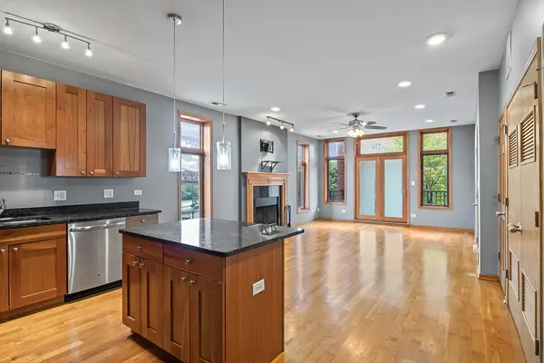 3932 S Lake Park AVE #3N, Chicago, IL 60653