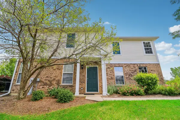 2636 Williamsburg DR, Algonquin, IL 60102