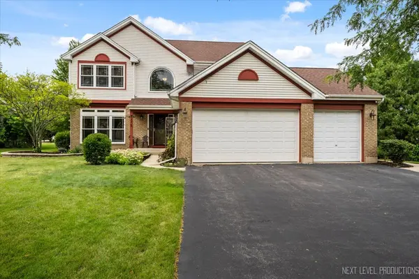 517 Waterford DR, Oswego, IL 60543