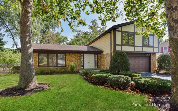 4013 W End RD, Downers Grove, IL 60515