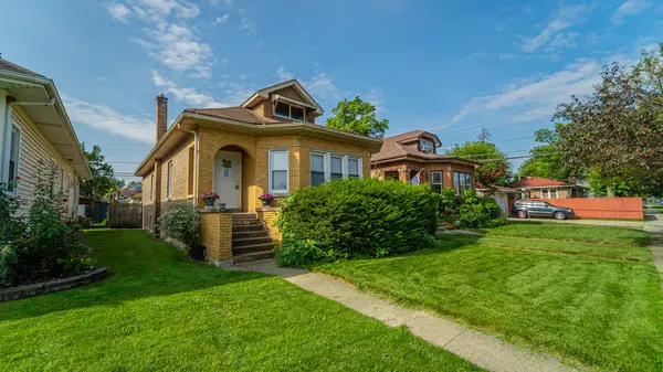 2329 Broadway ST, Blue Island, IL 60406
