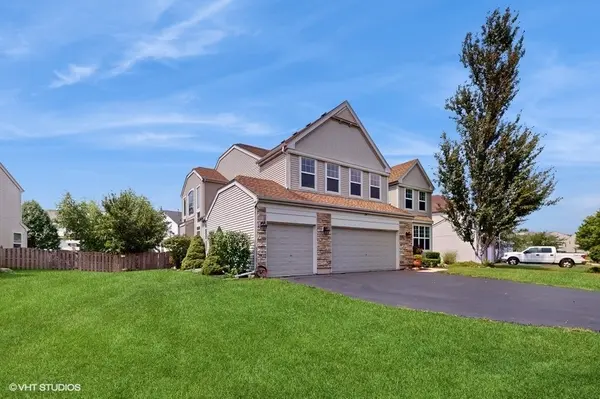 10881 Wheatlands WAY, Huntley, IL 60142