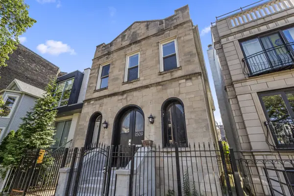 1509 W Superior ST, Chicago, IL 60642