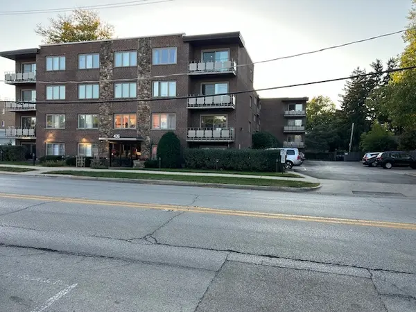 435 Ridge RD #102, Wilmette, IL 60091