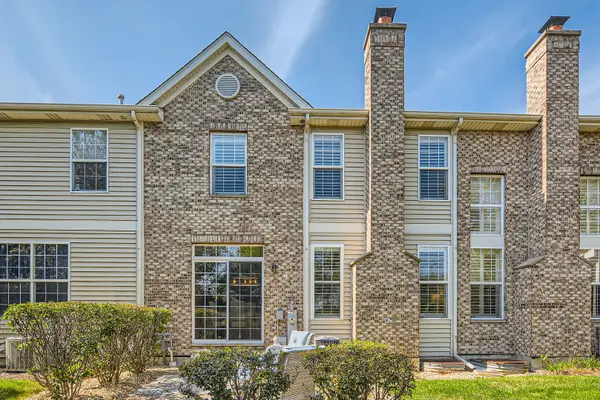 1245 Asbury CT, Elgin, IL 60120