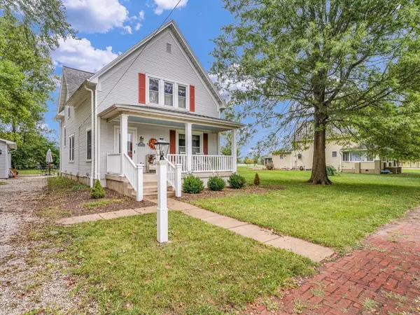380 E Walnut ST, Argenta, IL 62501