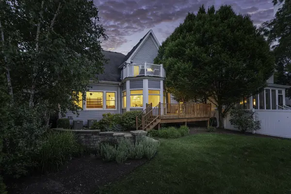 121 N Fremont ST, Naperville, IL 60540