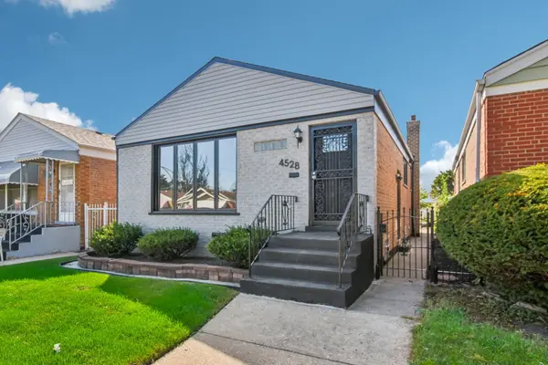 4528 S Leamington AVE, Chicago, IL 60638