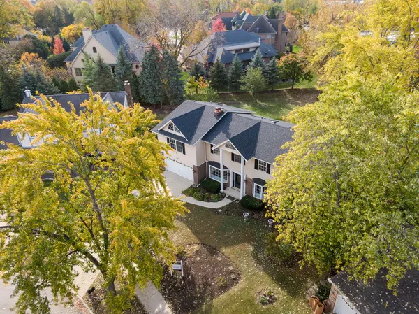 1137 Barcroft CT, Naperville, IL 60540