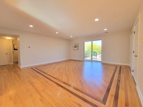 3207 N Pontiac AVE #3W, Chicago, IL 60634
