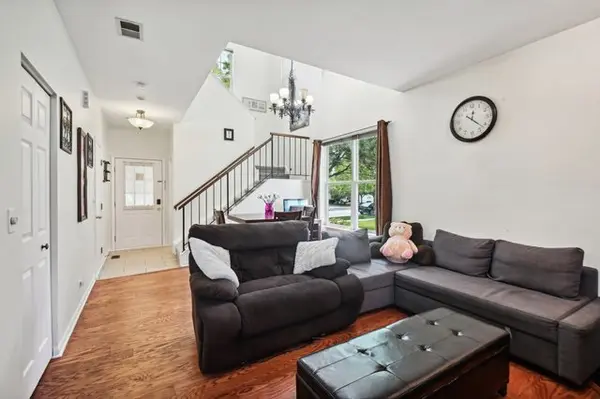 1139 Vail CT, Naperville, IL 60540