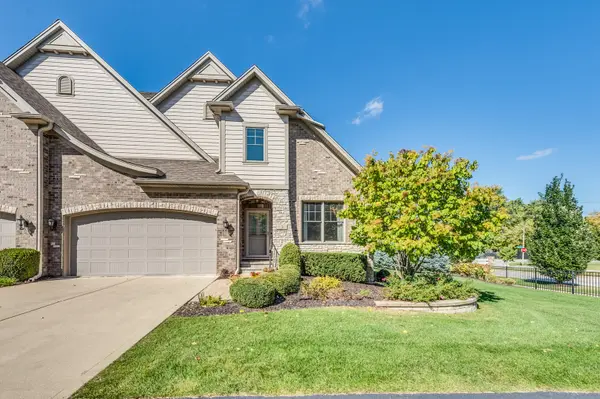 3 Westmoreland LN, Naperville, IL 60540