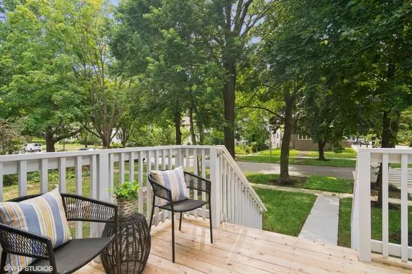 332 N Taylor AVE, Oak Park, IL 60302
