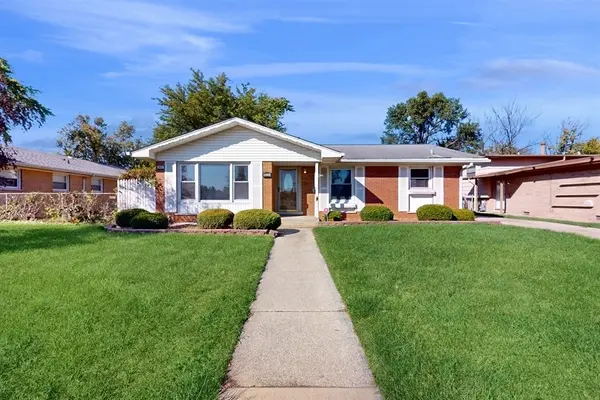 925 W 187th ST, Glenwood, IL 60425