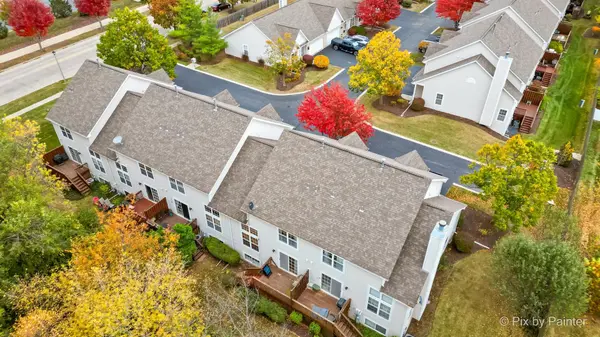 520 W Danbury DR #520, Cary, IL 60013