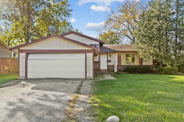 5191 Newport DR, Oak Forest, IL 60452