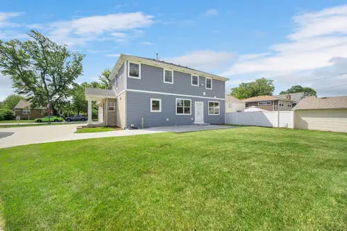7638 W 65th PL, Bedford Park, IL 60501
