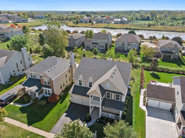 1415 Walnut DR, West Dundee, IL 60118