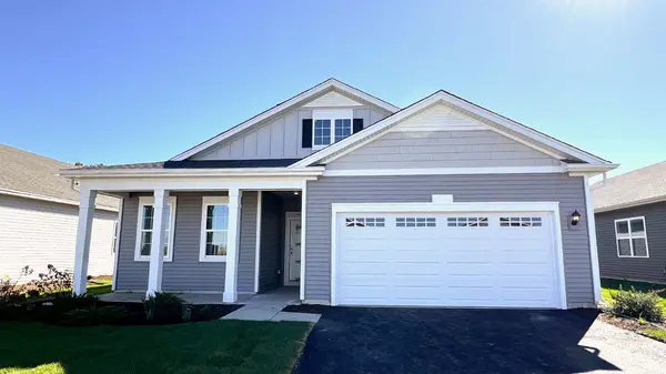 807 Plateau DR, Pingree Grove, IL 60140