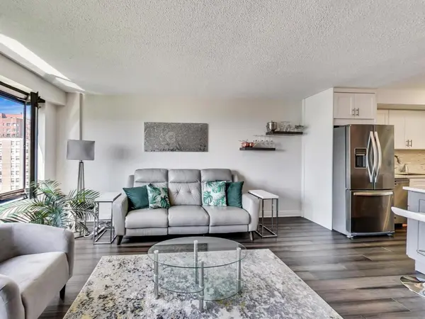 3100 N Lake Shore DR #1302, Chicago, IL 60657