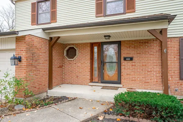 4532 Waubansie LN, Lisle, IL 60532