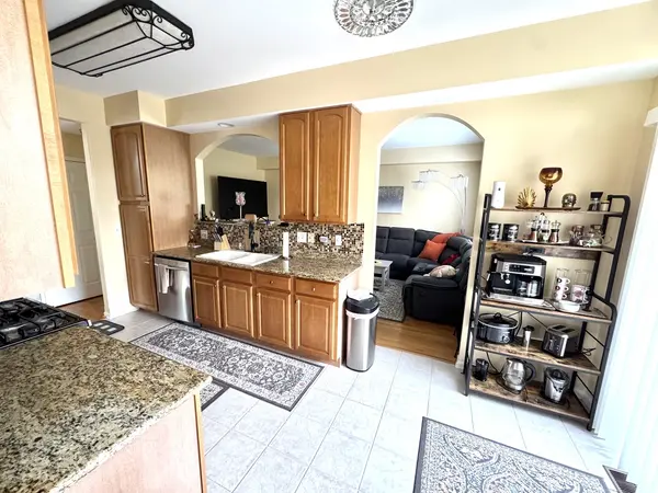 1205 Telluride CT, Bartlett, IL 60103