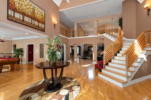8500 Hillcrest DR, Orland Park, IL 60462