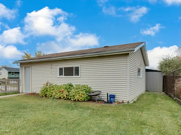 7322 W Woodlawn DR, Frankfort, IL 60423