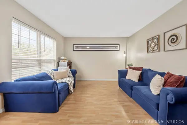 1156 Lakewood CIR, Naperville, IL 60540